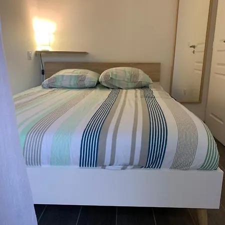 Le Vert D'eau, Maisonnette Avec Jardin - Centre Apartament *