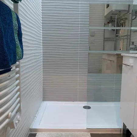 Apartament Le Vert D'eau, Maisonnette Avec Jardin - Centre *